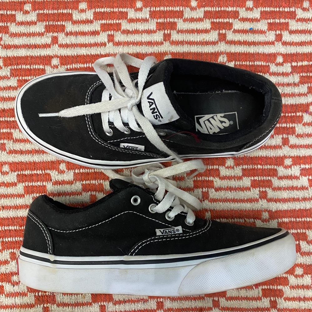 Vans - Picture 2 of 2